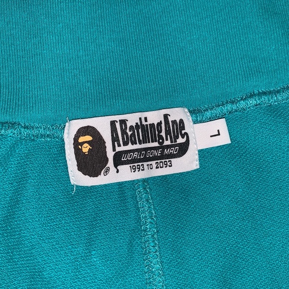 BAPE SHORTS - Picture 4 of 4